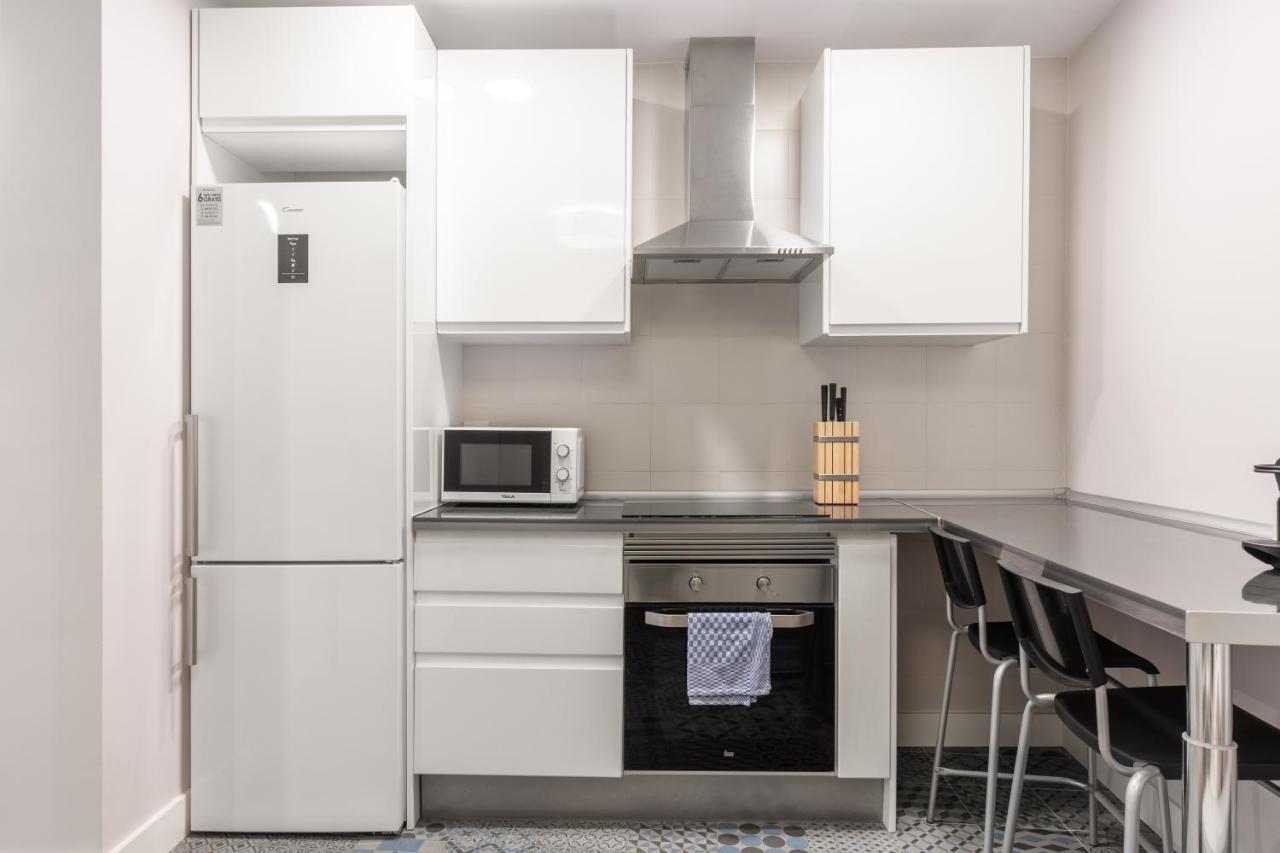2 Bedrooms 1 Bathroom Furnished - Las Letras - Bright - Mintystay Madrid Buitenkant foto