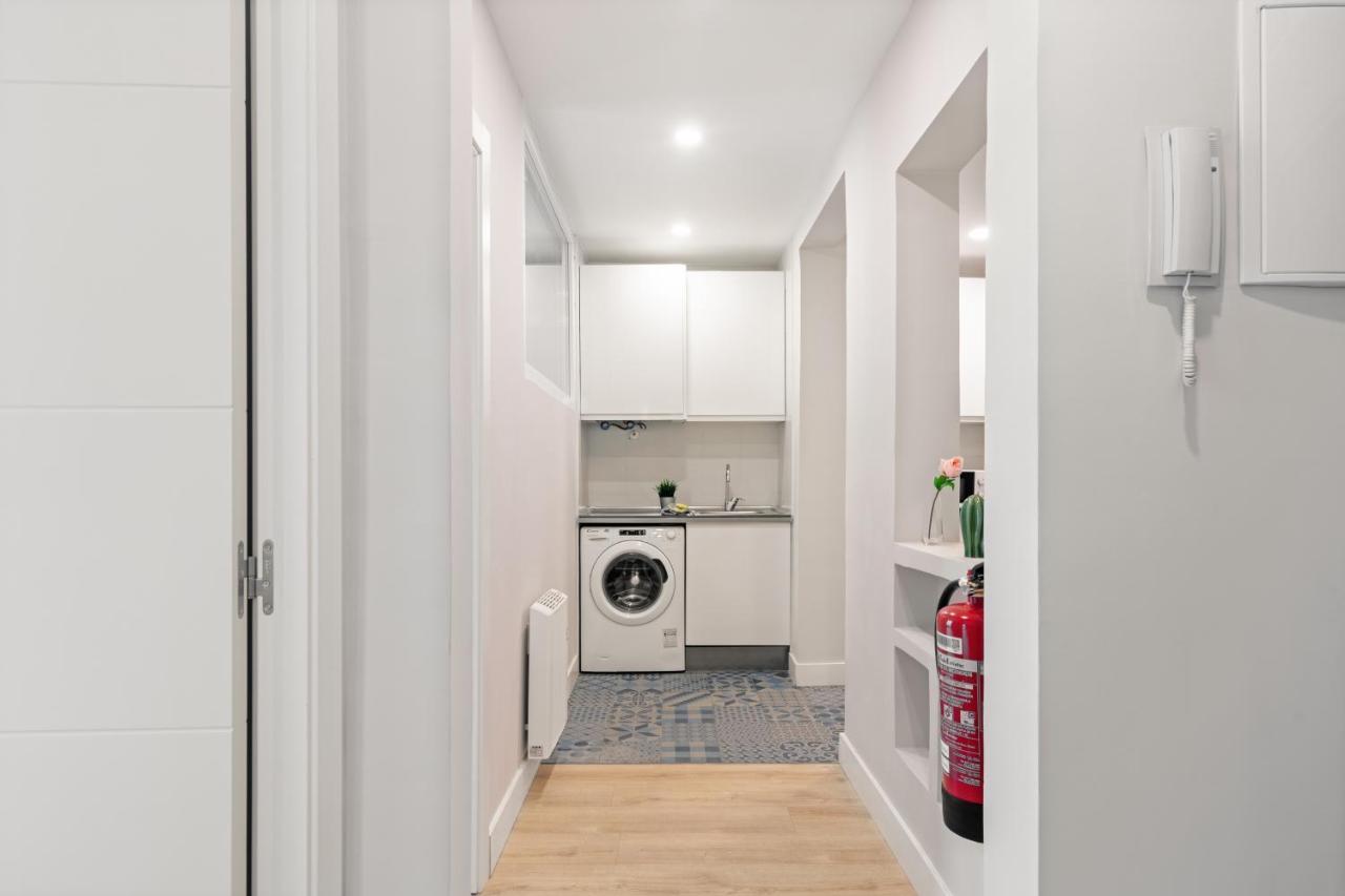 2 Bedrooms 1 Bathroom Furnished - Las Letras - Bright - Mintystay Madrid Buitenkant foto
