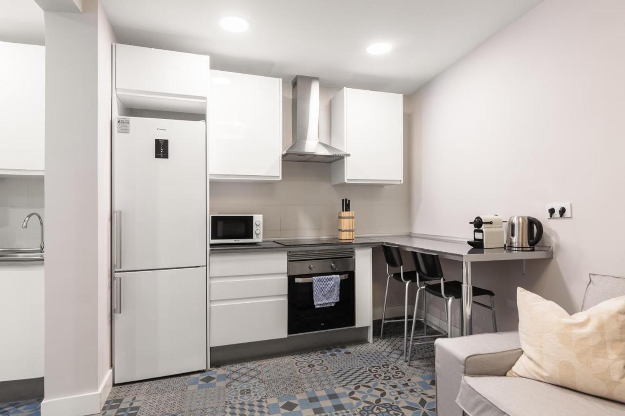 2 Bedrooms 1 Bathroom Furnished - Las Letras - Bright - Mintystay Madrid Buitenkant foto