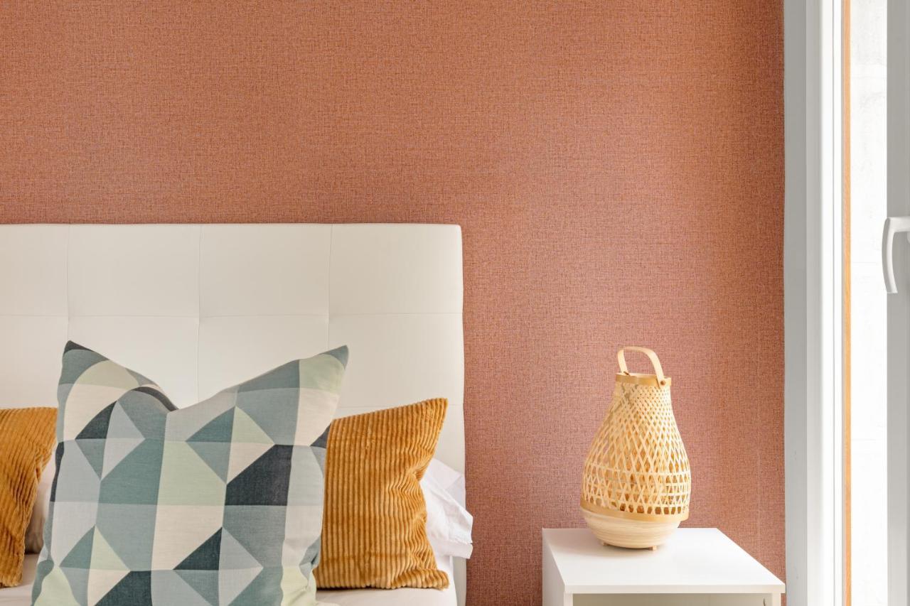 2 Bedrooms 1 Bathroom Furnished - Las Letras - Bright - Mintystay Madrid Buitenkant foto