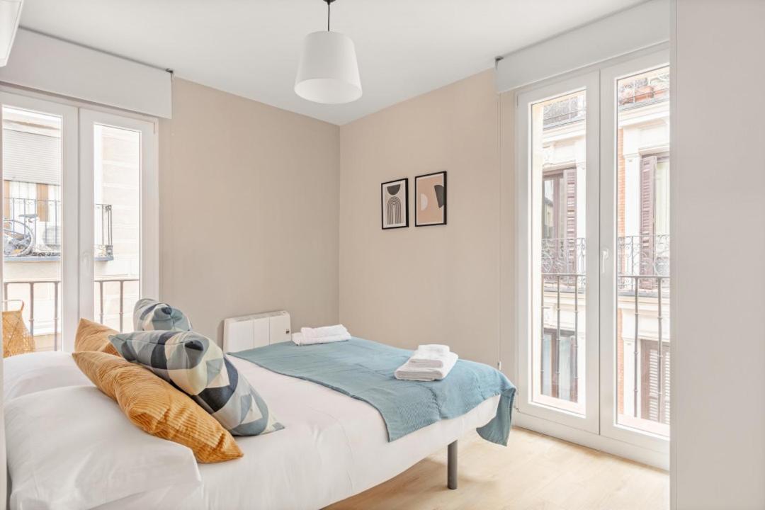 2 Bedrooms 1 Bathroom Furnished - Las Letras - Bright - Mintystay Madrid Buitenkant foto